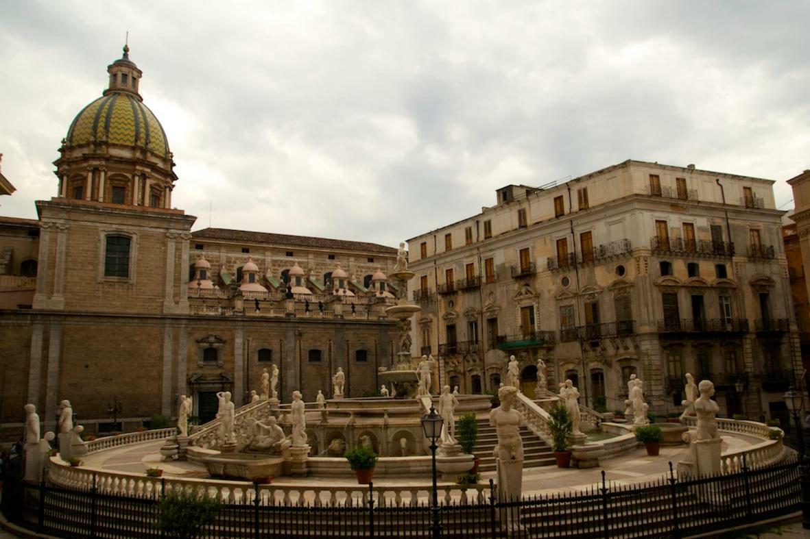 Terminal Bus Cairoli Bed and Breakfast Palermo Exterior foto